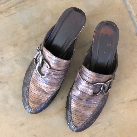 Stuart Weitzman brown embossed mules - Picture 2 of 5